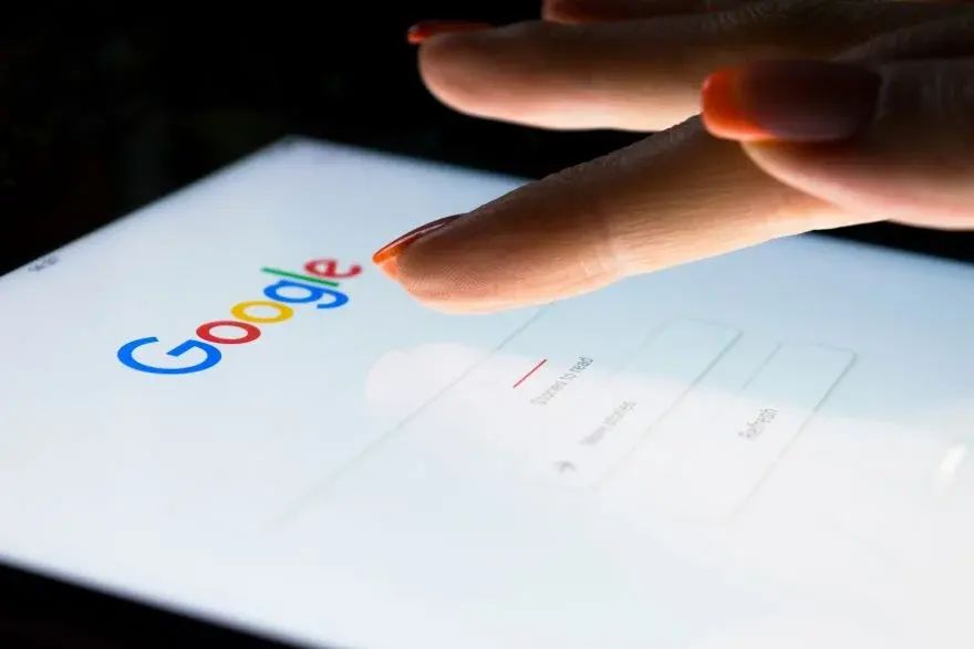 Google Arama’nın Yapay Zeka Modu Artık Ücretsiz: Kullanıcılara Neler Sunuyor?