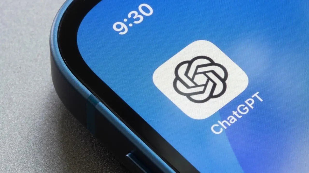 iPhone’da Son 28 Günün Şampiyonu: ChatGPT Sosyal Medyaya Meydan Okuyor